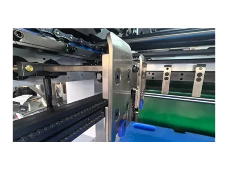 Máquina de corte e vinco plana automática com hot stamping