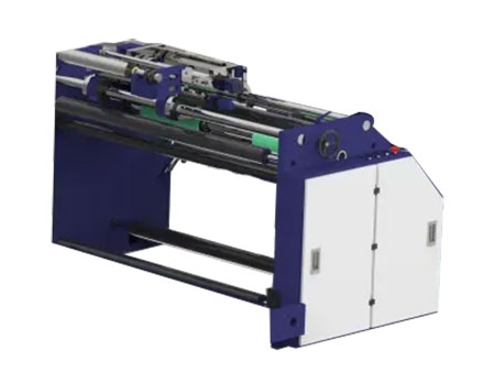 Máquina automática para fabricação de sacos de papel kraft com aba e alças torcidas/chatas