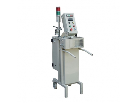 Máquina para desmolde de borracha