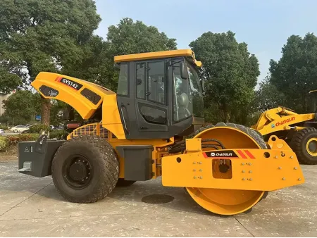 GYS142L  Rolo compactador vibratório de tambor único