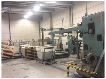 Acopladeira com servo motor com empilhador, Finlândia