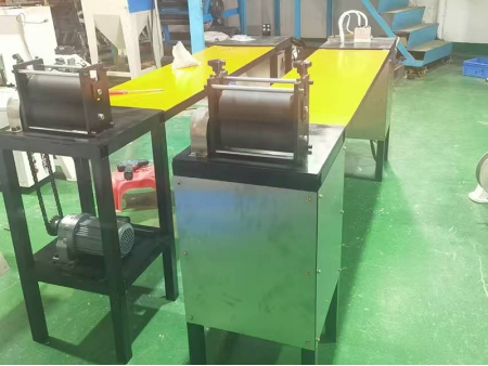 Máquina para encerar cordas