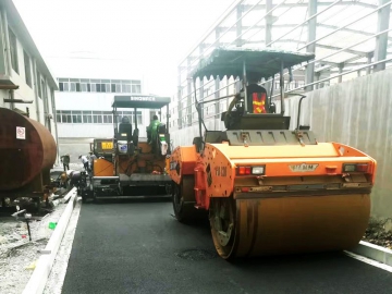 Pavimentadora de asfalto GYA4200