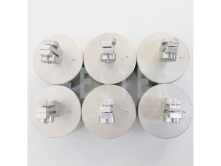 Máquina para determinação da resistência à flexão (ensaio para solado de fibra de madeira)