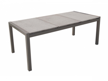 Mesa rectangular de granito