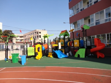 Parque infantil Série a floresta do Lala