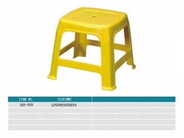 Cadeira plástica infantil