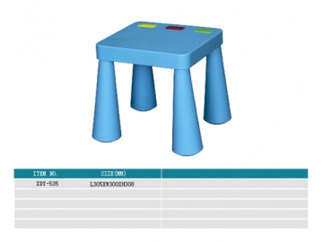 Cadeira plástica infantil