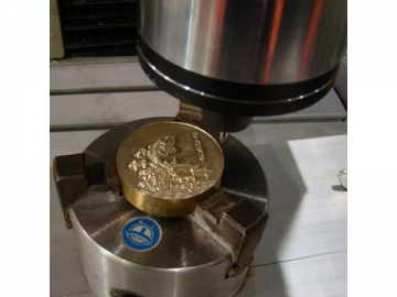 Mini fresadora CNC <br/><small>(VCT-3226)</small>