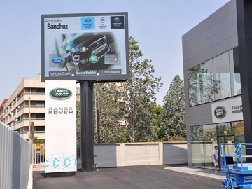 Painel de LED outdoor <br/><small>(Painel para publicidade de instalação fixa Artemis XT)</small>