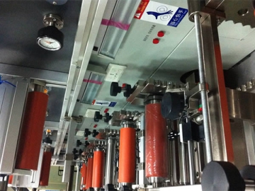 <strong>Máquina de corte e vinco</strong> rotativa de alta precisão para etiqueta RFID