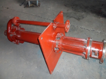 <strong>Bomba de polpa</strong> <small>(Bomba vertical para transporte de polpa abrasiva e corrosiva)</small>