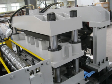 Máquina perfiladeira <small>(Perfiladeira de painel metálico para telhado e parede)</small>